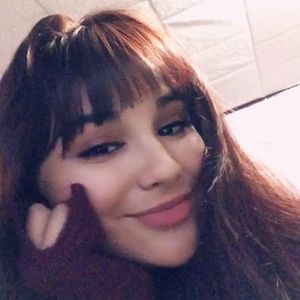 Meet your Posher, Isabel